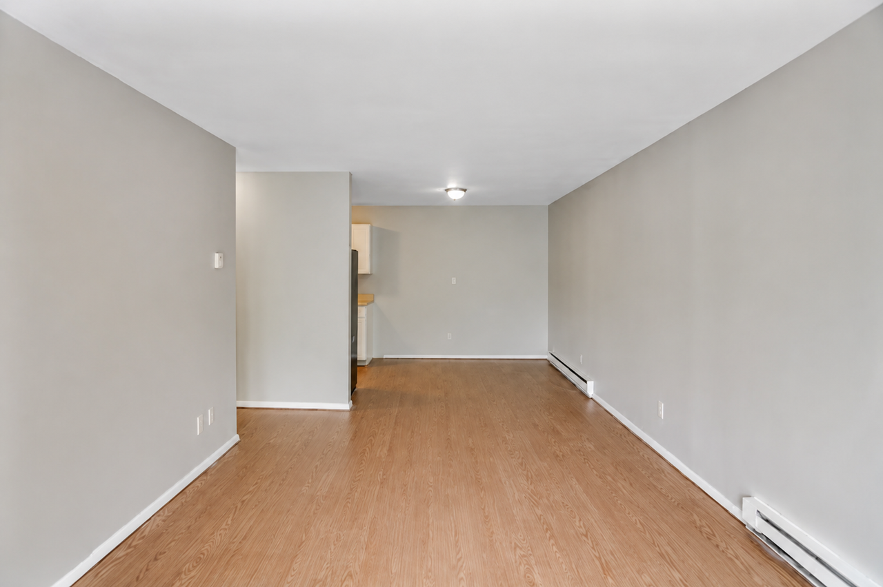 Renaissance Apartments - Photo 6 of 13