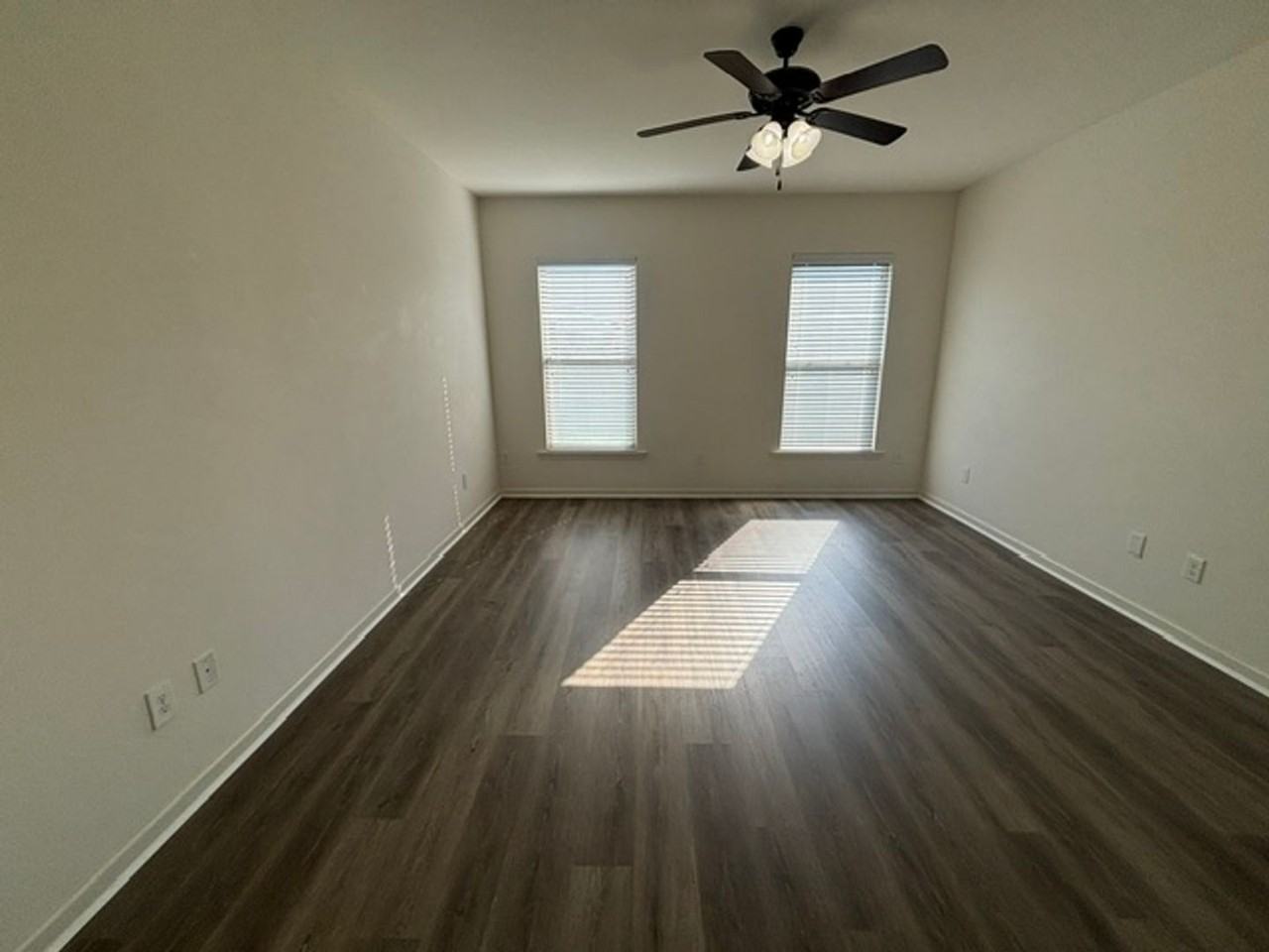 18328 Crows Nest Dr - Photo 4 of 17
