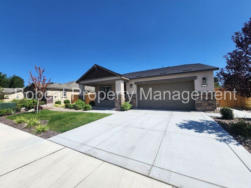 1419 Pickaxe St - Photo 2 of 37