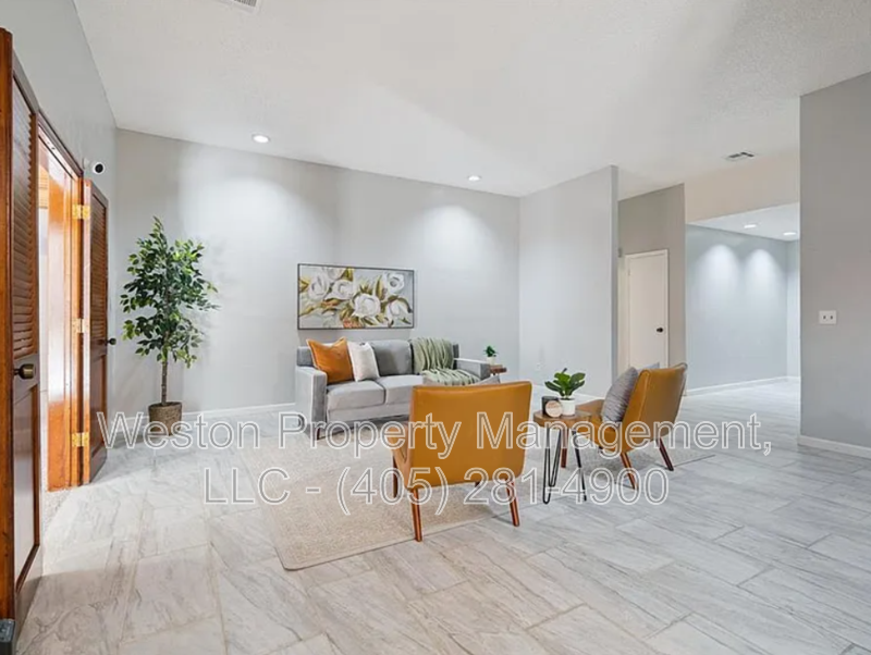 9125 Nw 99th Pl - Photo 3 of 3