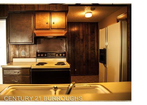 4231 Eagle Nest Dr - Photo 3 of 11