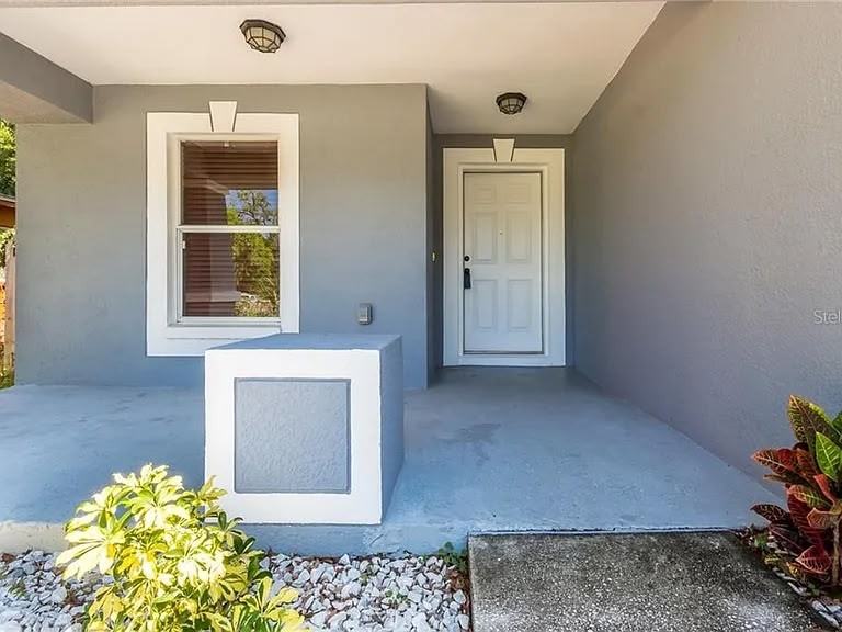 1008 East Yukon Street - Photo 4 of 43