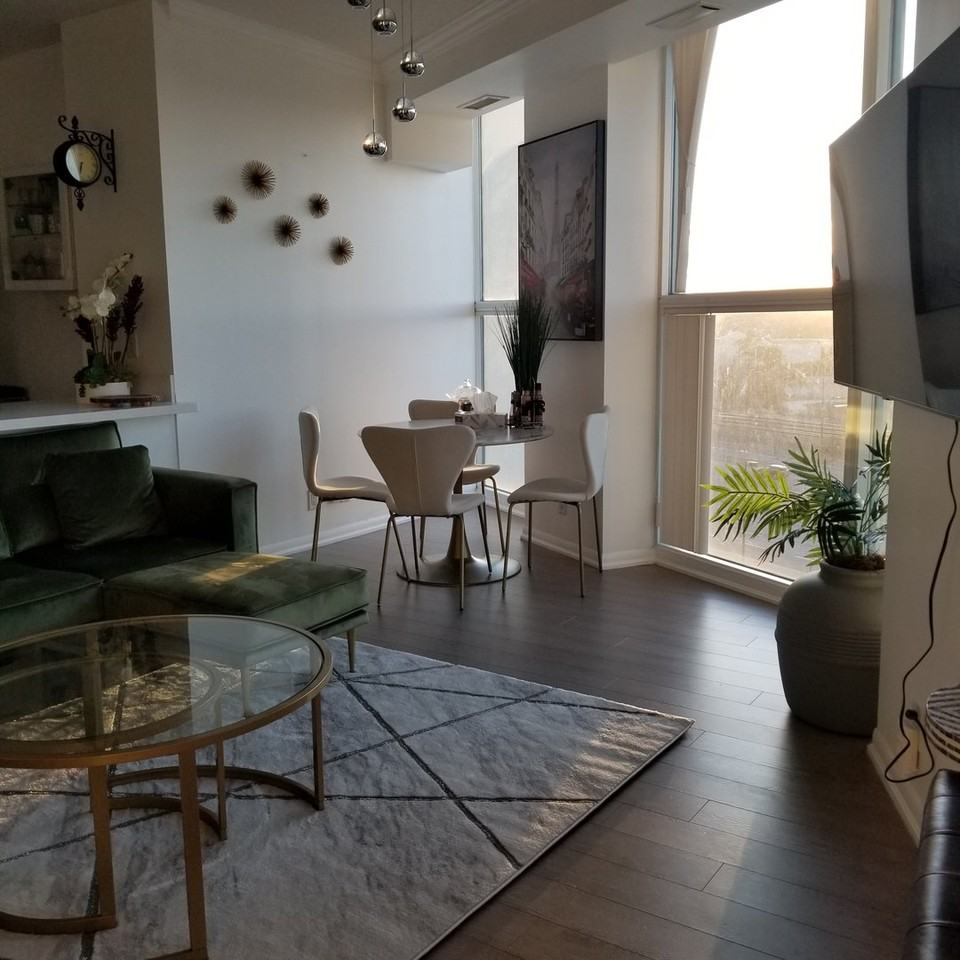 2067 Lake Shore Blvd W - Photo 5 of 7