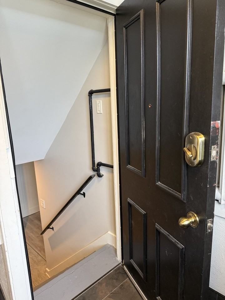 156 St. Patrick St - Photo 2 of 10
