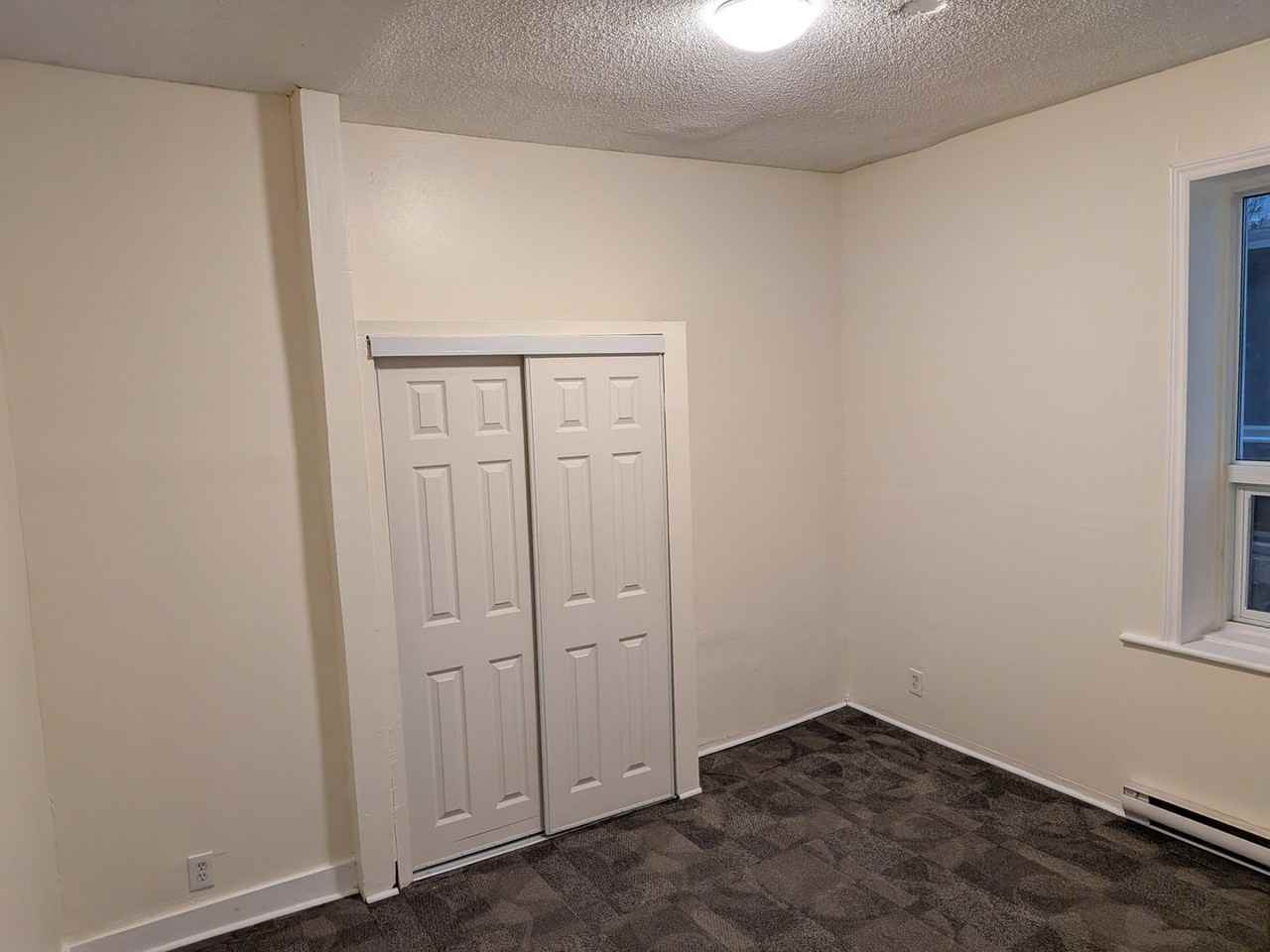 285 Metcalfe St - Photo 2 of 9