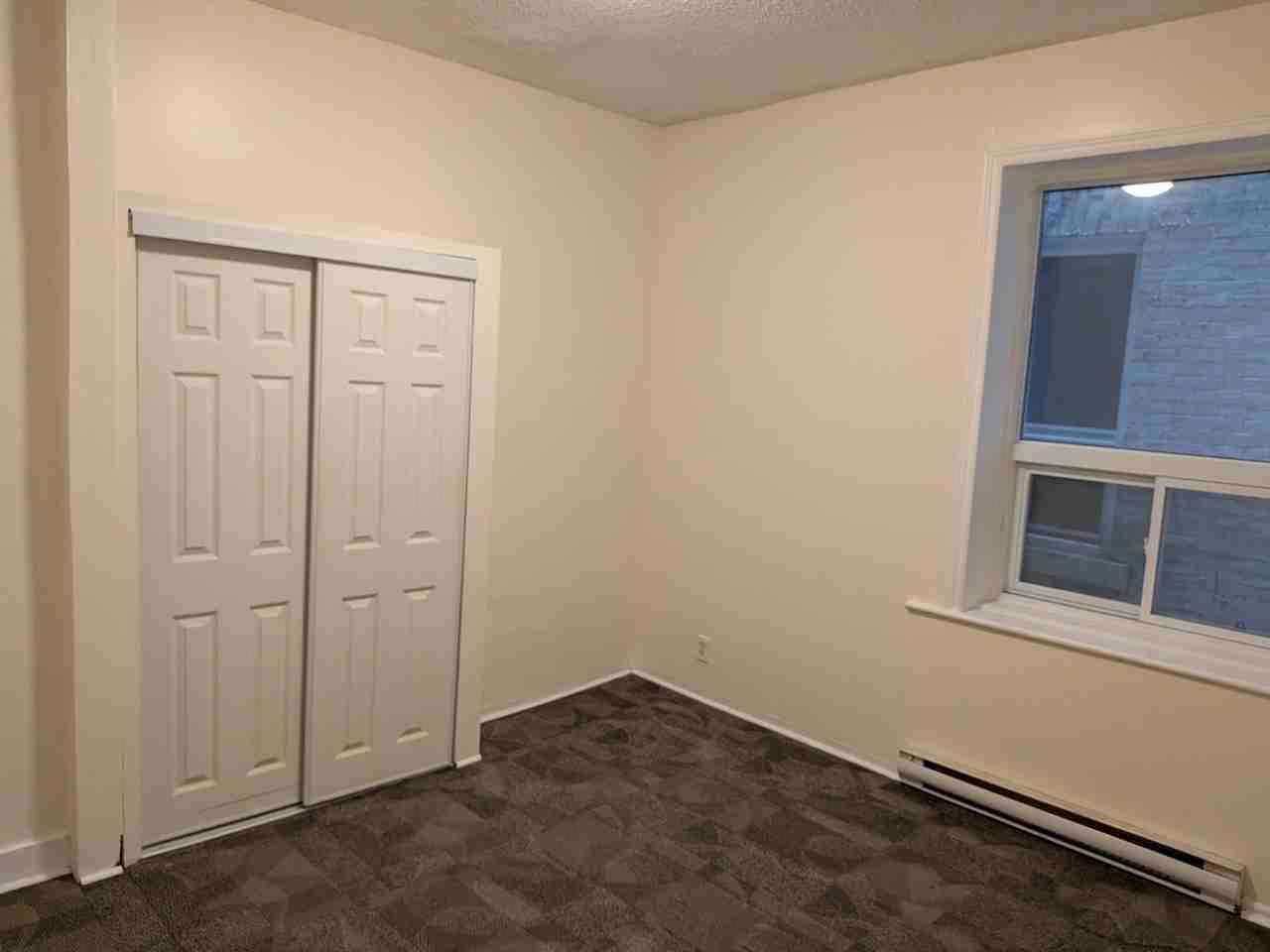 285 Metcalfe St - Photo 6 of 9