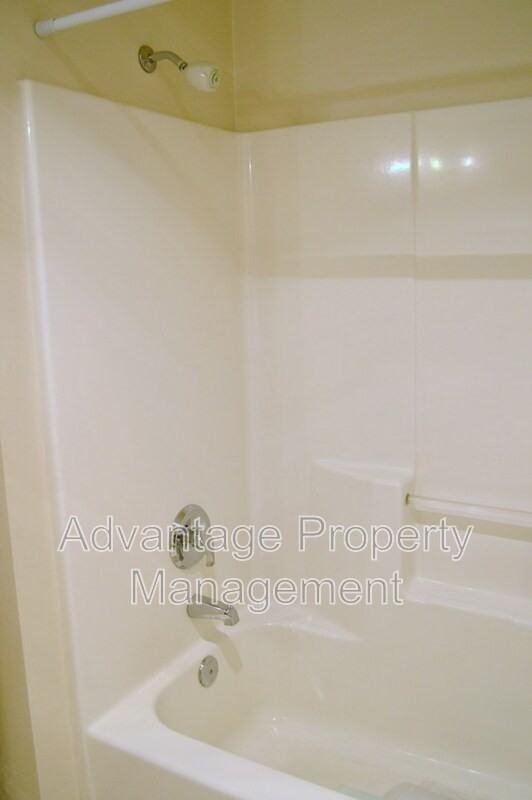 739 Jackson St W #14 - Photo 6 of 33