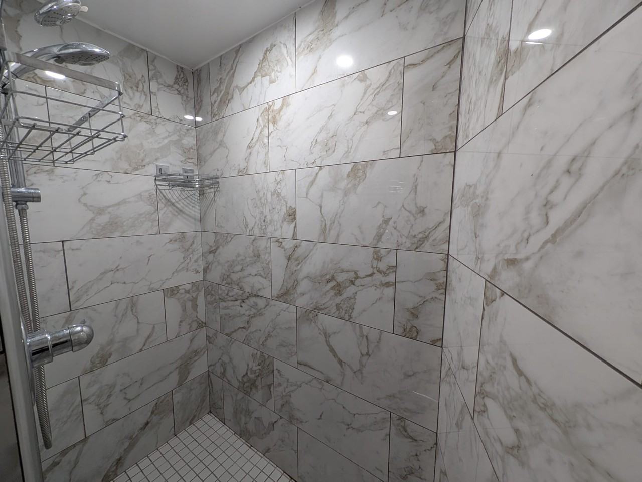 7622 Chorozy Street - Photo 7 of 9