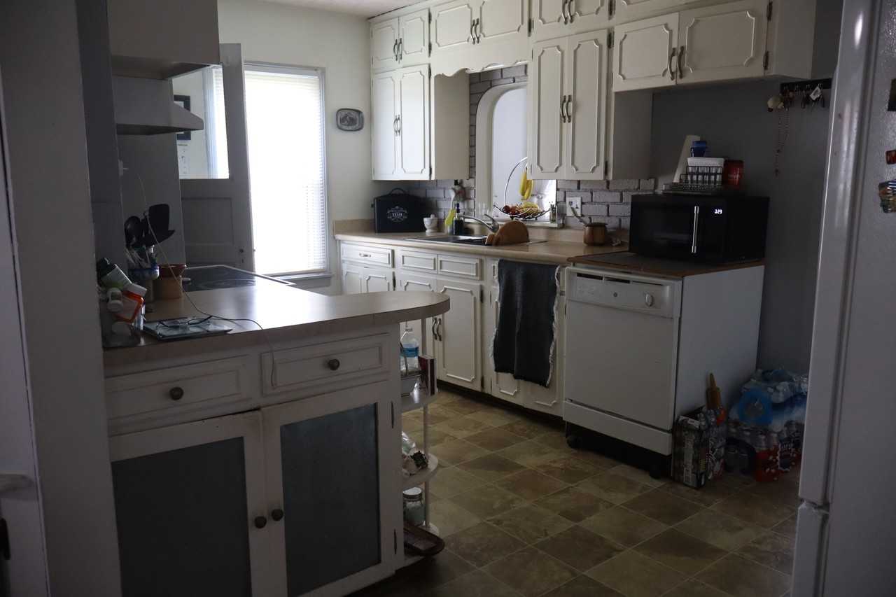 801 Sherman St #1 - Photo 5 of 13