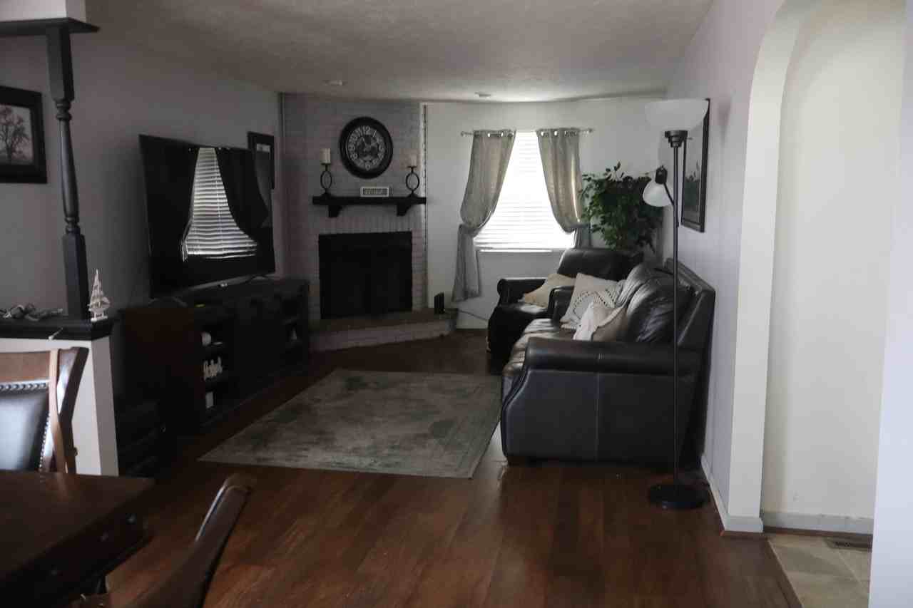 801 Sherman St #1 - Photo 6 of 13