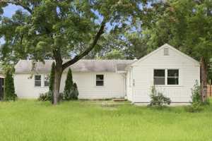 featured image of 1785 Williamstown Rd