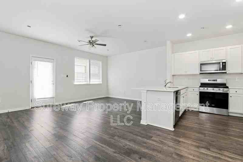 336 Mazzeo Dr - Photo 3 of 18