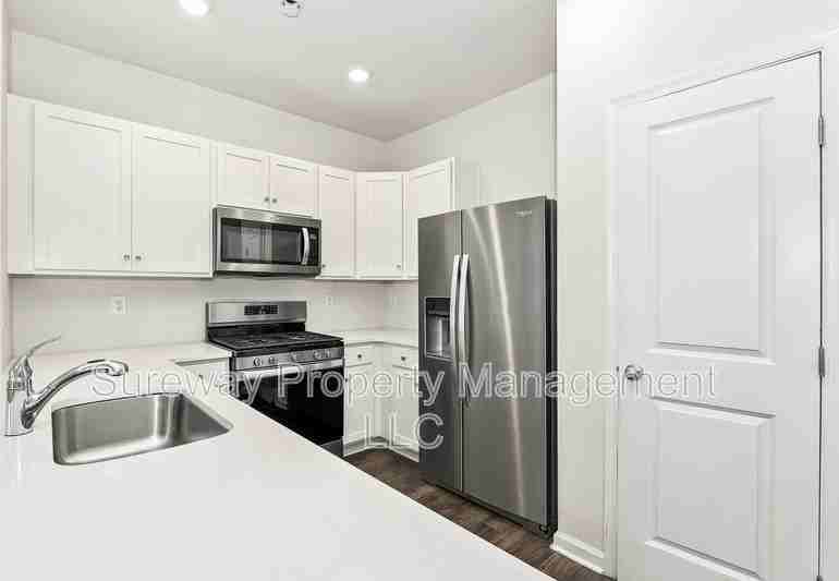 336 Mazzeo Dr - Photo 7 of 18
