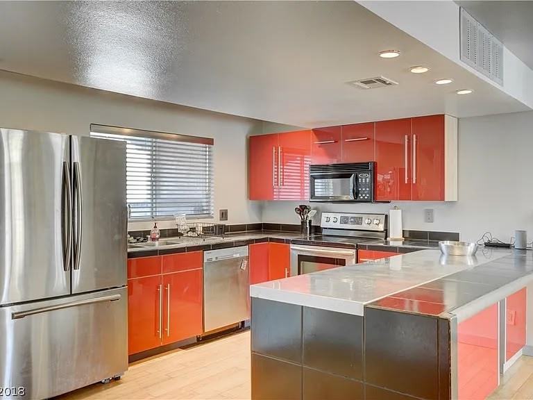 2921 Calle Del Valle - Photo 4 of 34