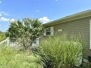 126 Scenic Rd - Photo 5 of 32