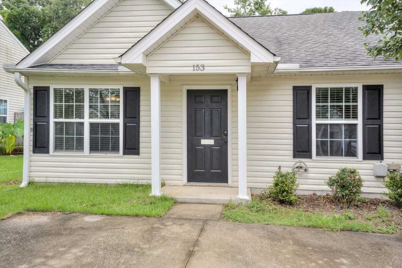 153 Photinia Dr - Photo 2 of 25