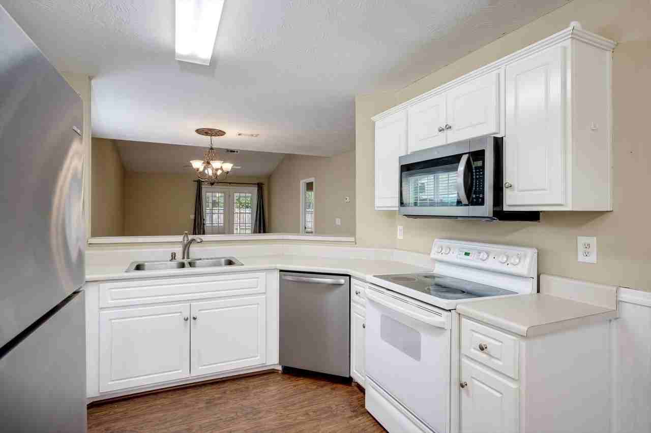 153 Photinia Dr - Photo 5 of 25