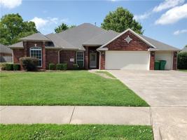 featured image of 884 Palisades Ave