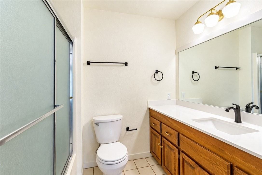 25 Shakespeare Dr - Photo 5 of 13