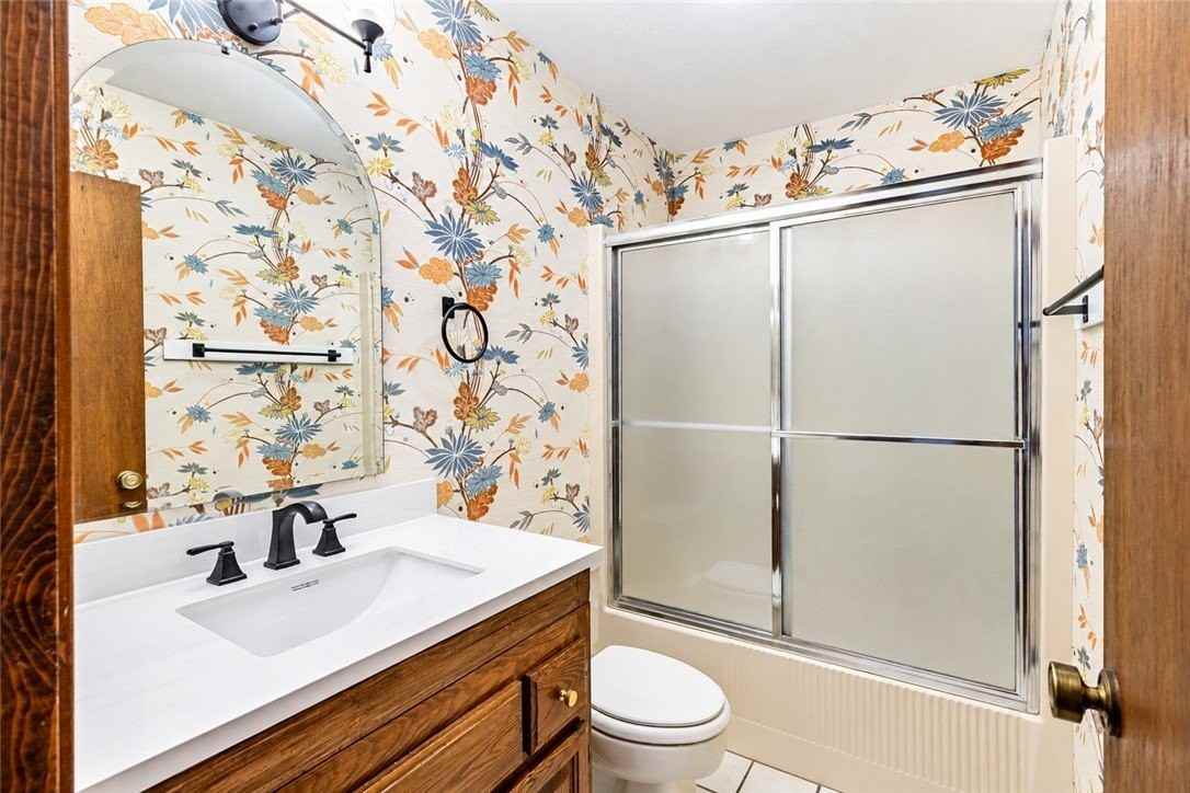 25 Shakespeare Dr - Photo 7 of 13