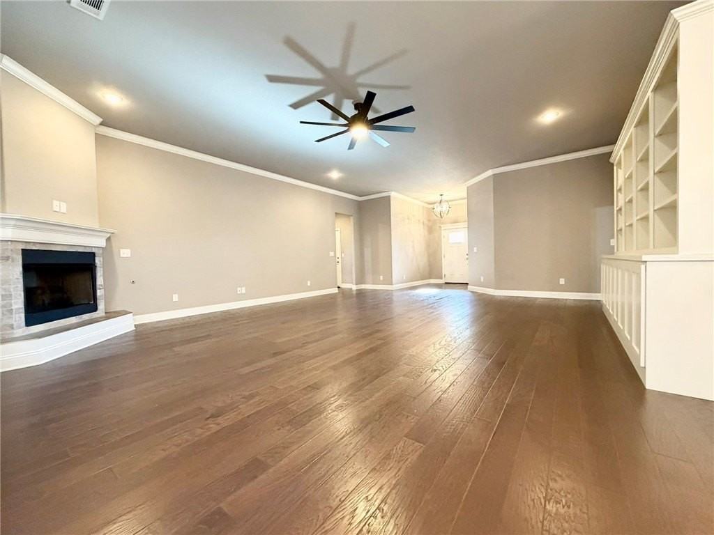 1309 W Gum St - Photo 7 of 28