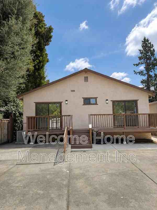663 F St - Photo 2 of 25