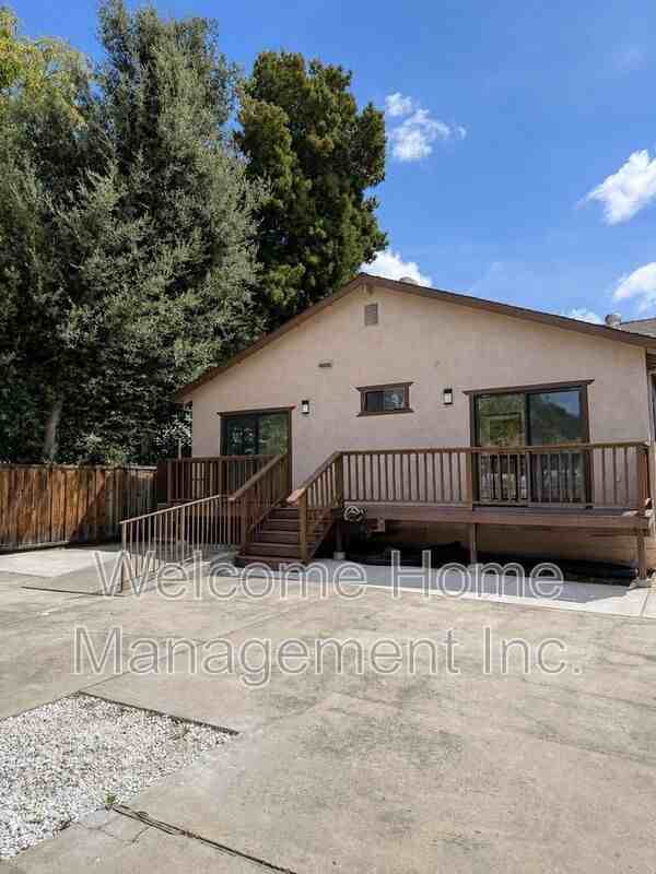 663 F St - Photo 3 of 25