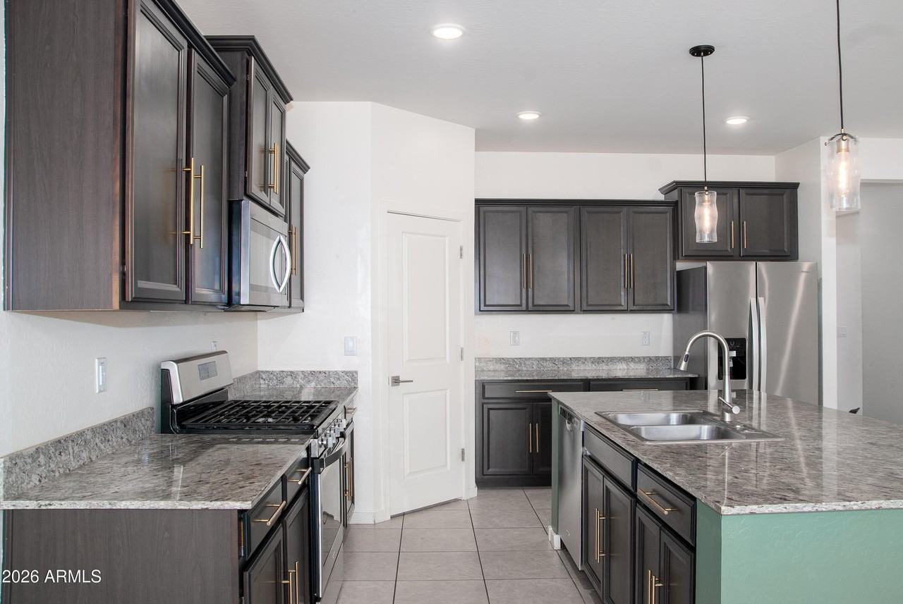 7166 E Teal Way - Photo 4 of 35