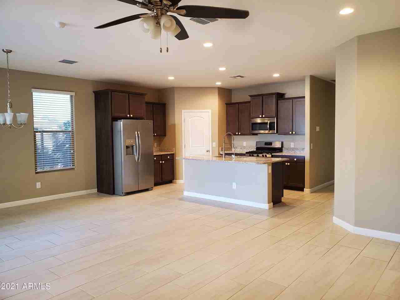 4068 W Crescent Rd - Photo 5 of 25