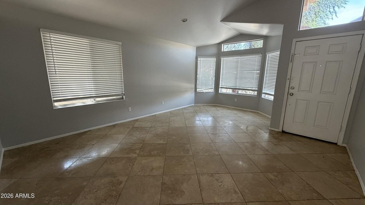 213 S Crosscreek Dr #262 - Photo 3 of 13