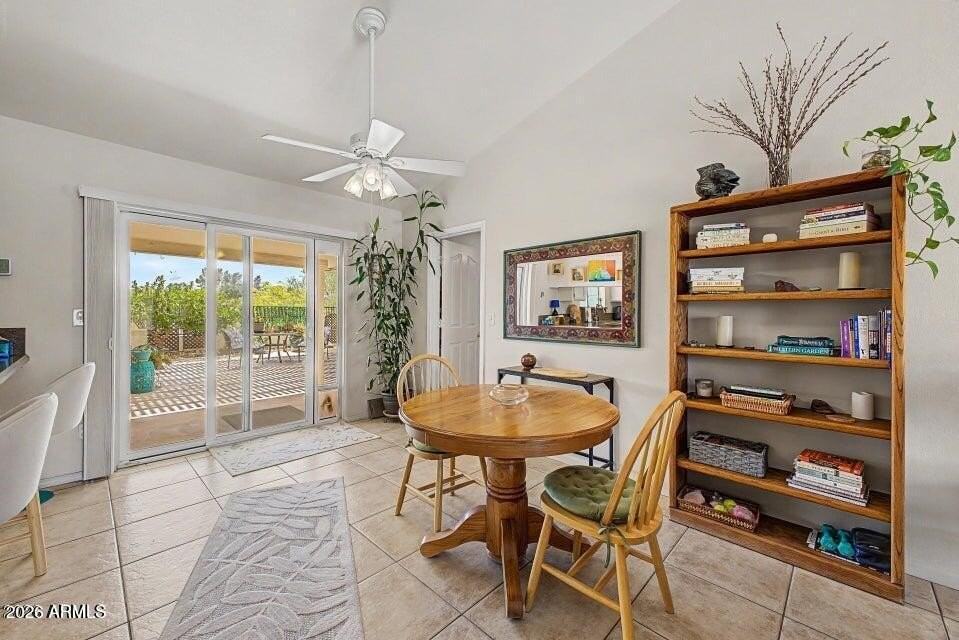1340 E Rock Wren Rd - Photo 4 of 35