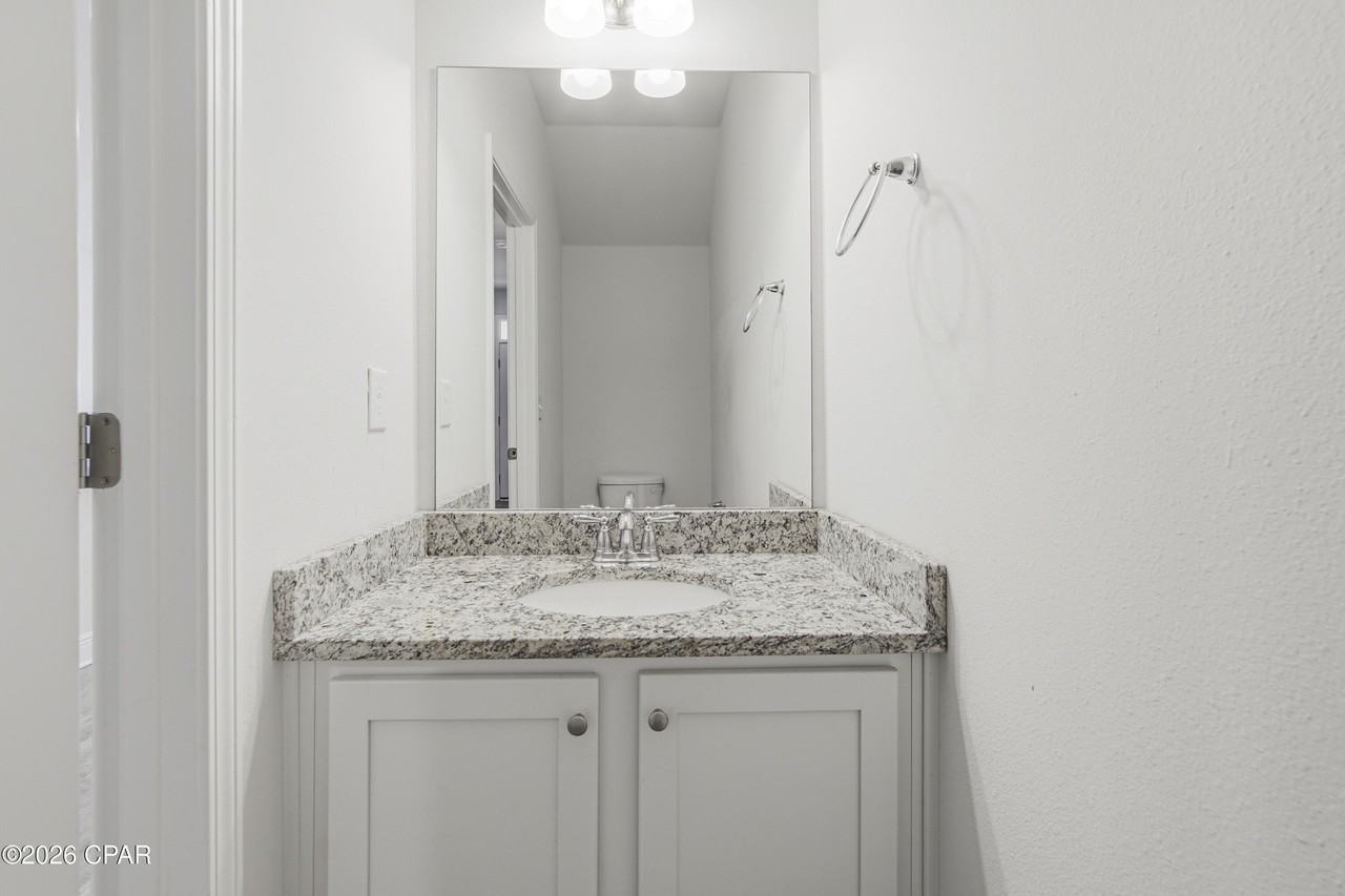1617 Caleigh Ct - Photo 5 of 34