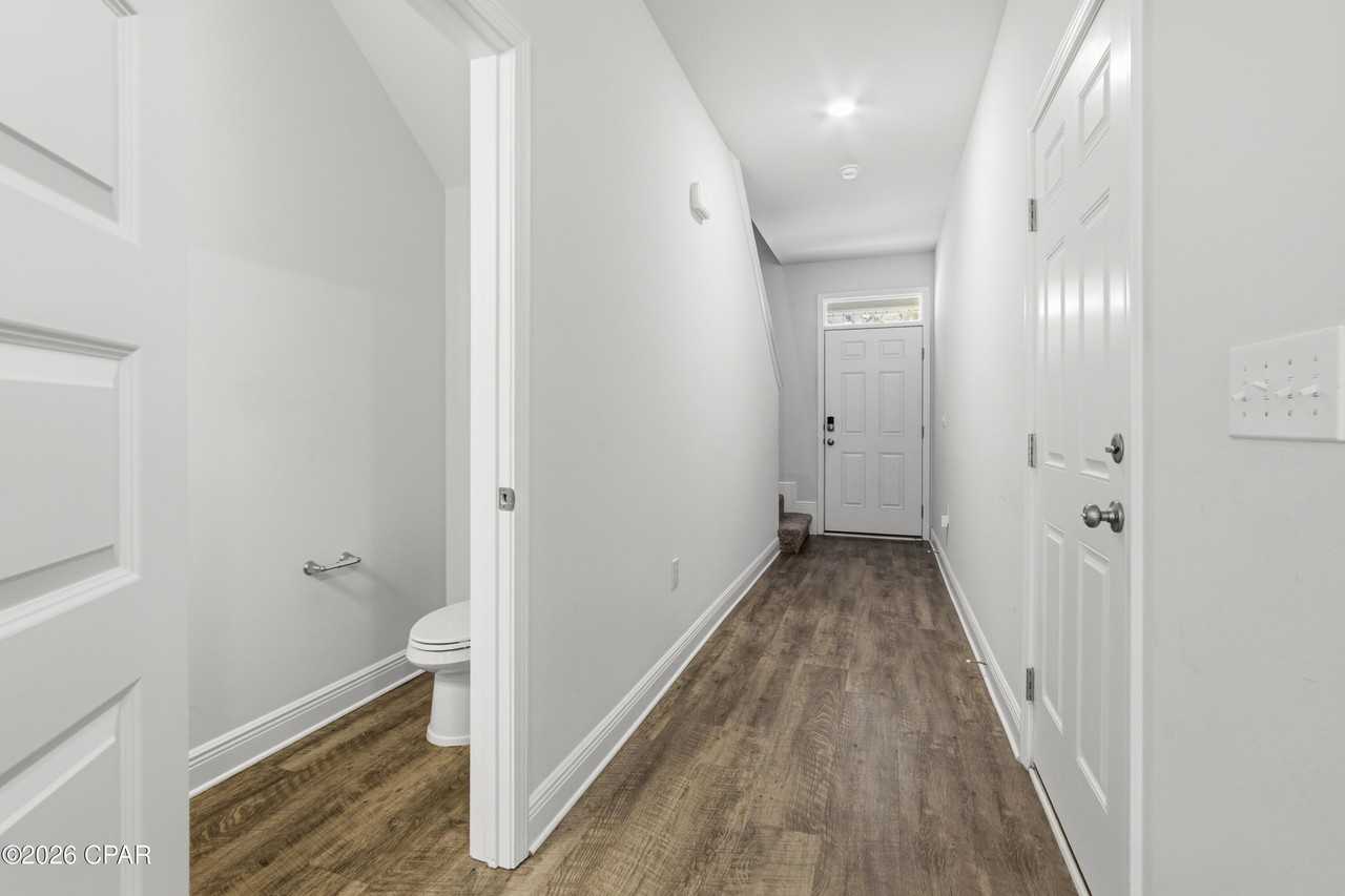 1617 Caleigh Ct - Photo 6 of 34