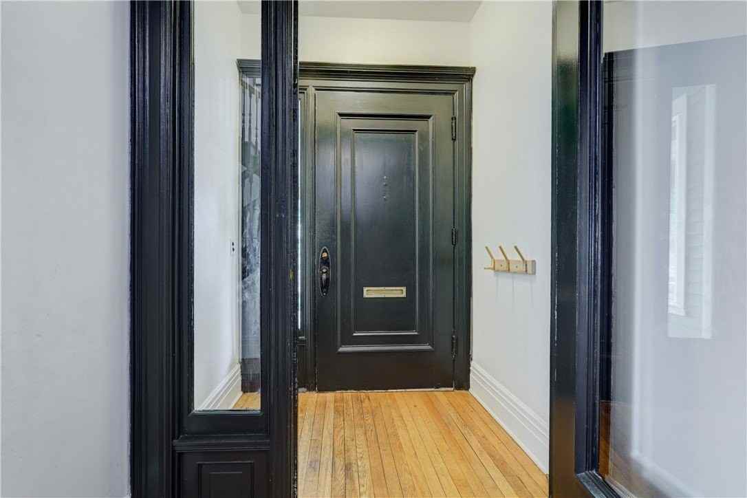 18 Sibley Pl - Photo 4 of 41