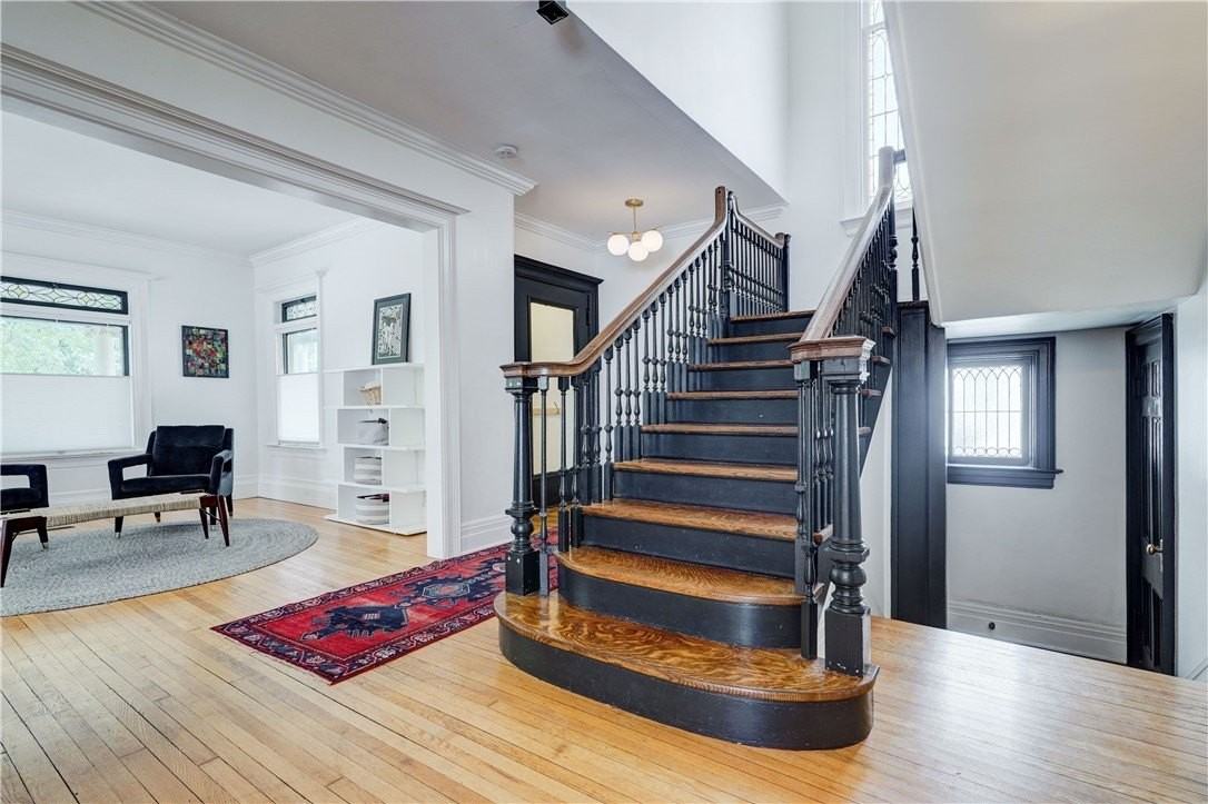18 Sibley Pl - Photo 5 of 41