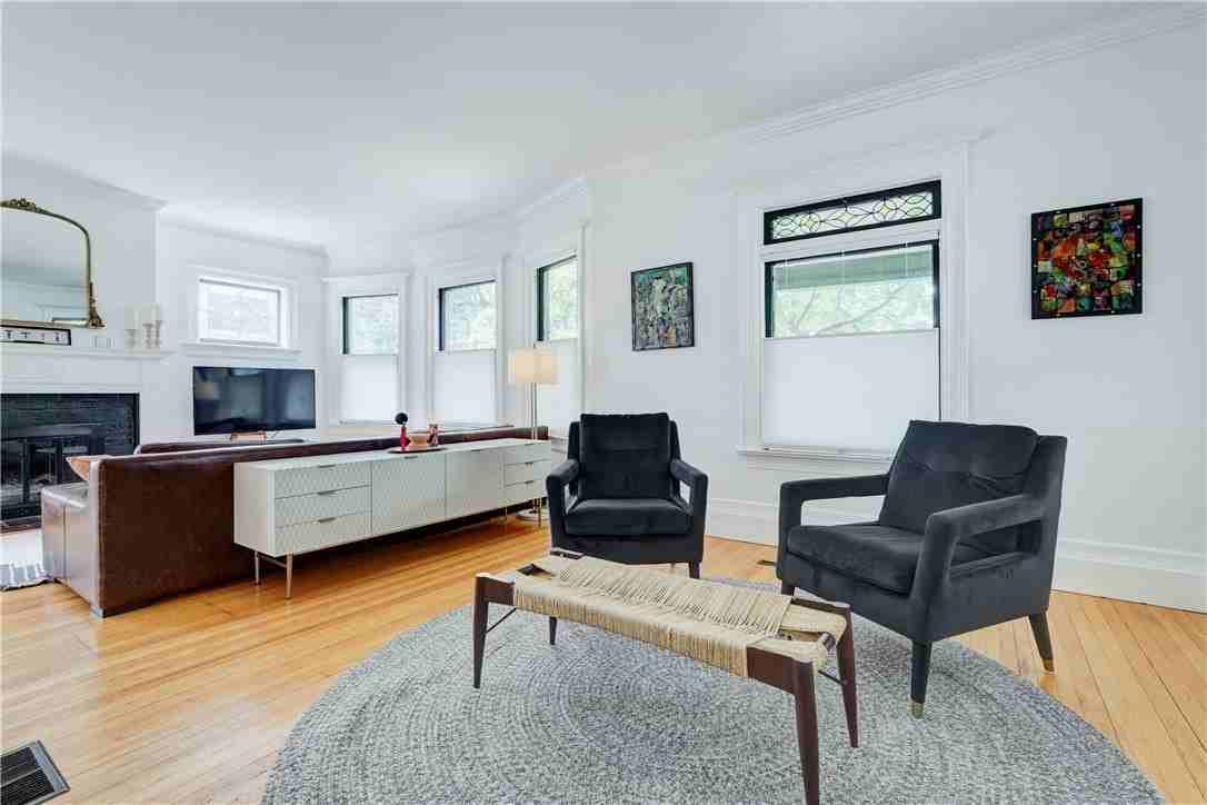18 Sibley Pl - Photo 7 of 41
