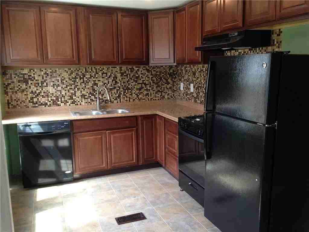 37 Gregory St - Photo 2 of 14