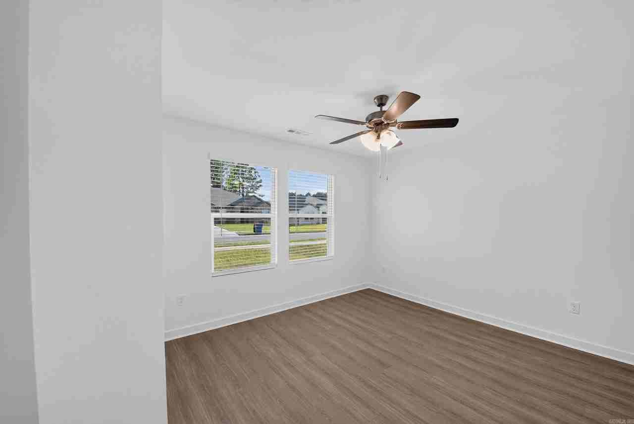 37 Wolfsbridge Loop - Photo 4 of 38