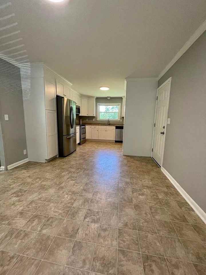 1310 Aswan Dr - Photo 3 of 14