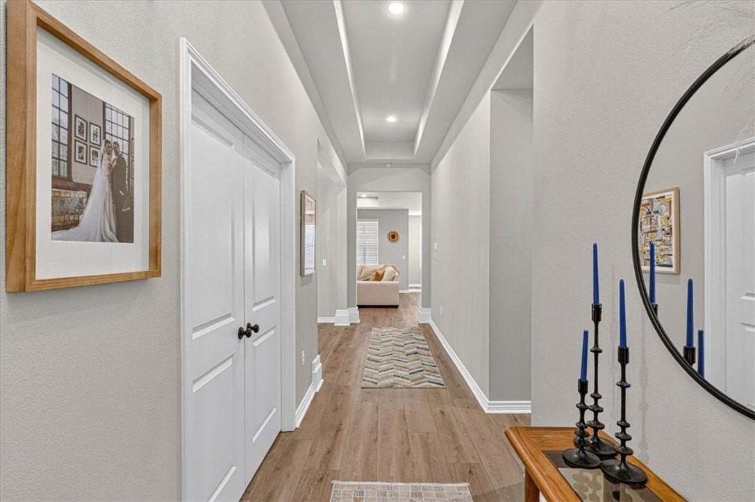 2605 Lannister Ln - Photo 6 of 50