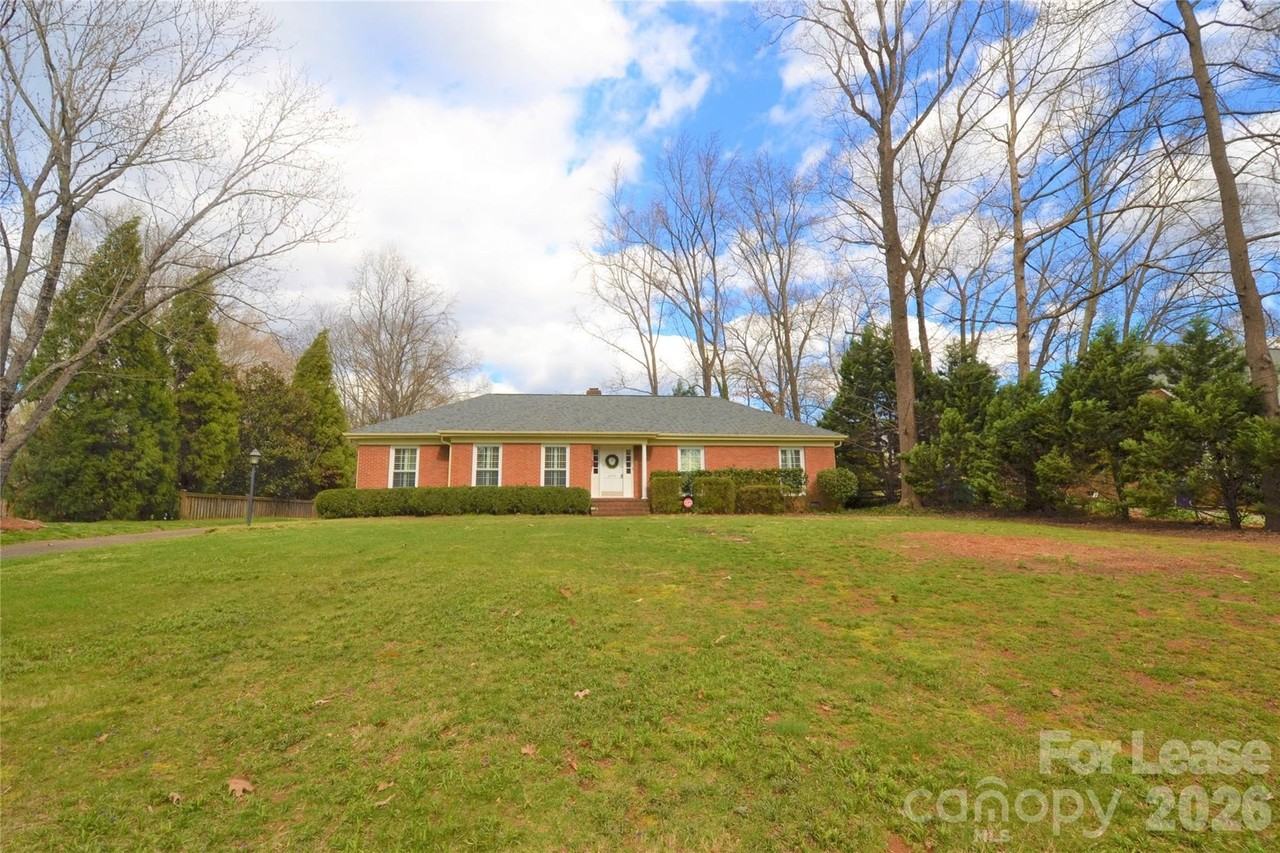 2409 Huntingtowne Farms Ln - Photo 2 of 37