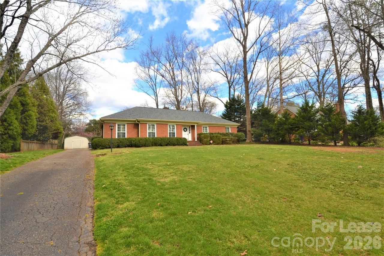 2409 Huntingtowne Farms Ln - Photo 3 of 37