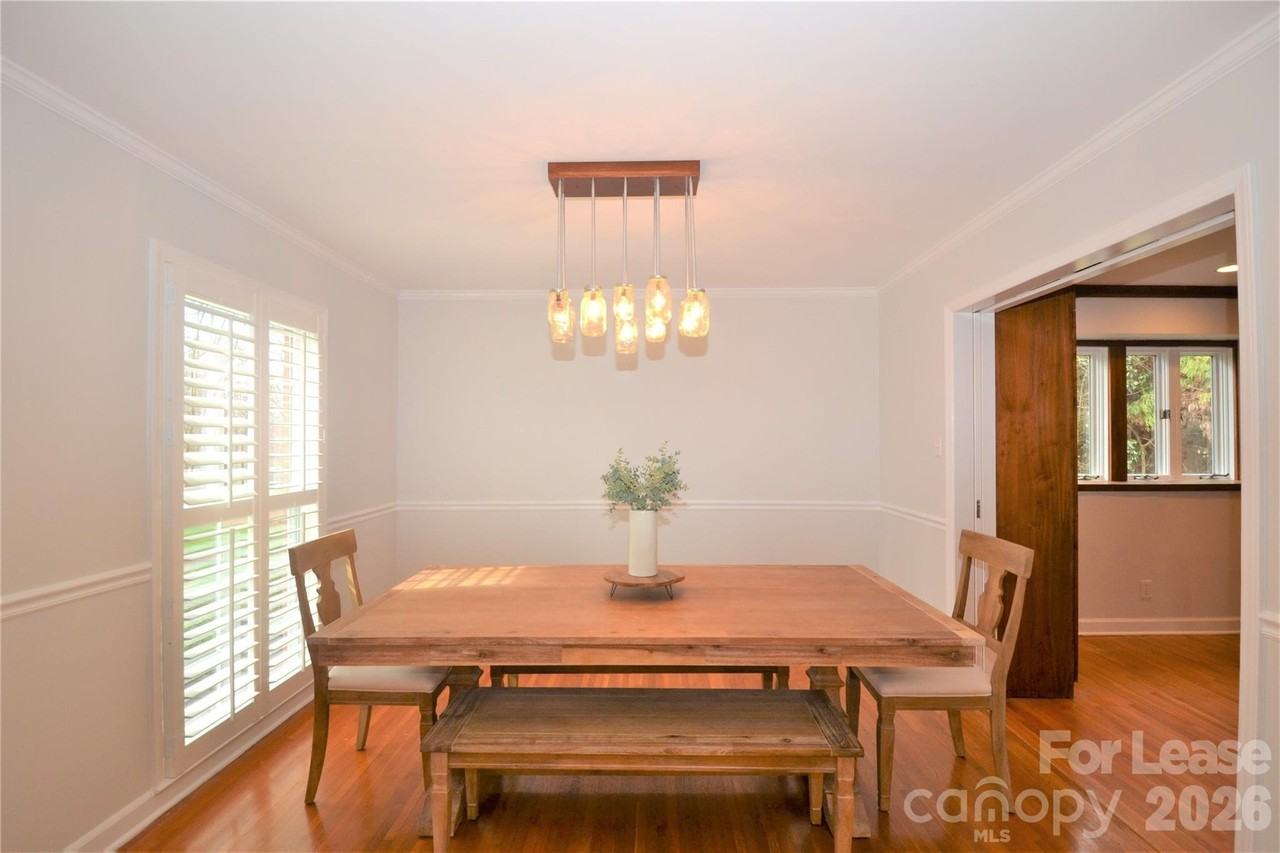 2409 Huntingtowne Farms Ln - Photo 6 of 37