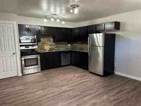 123 Nw 25th St #1 - Photo 1 of 1