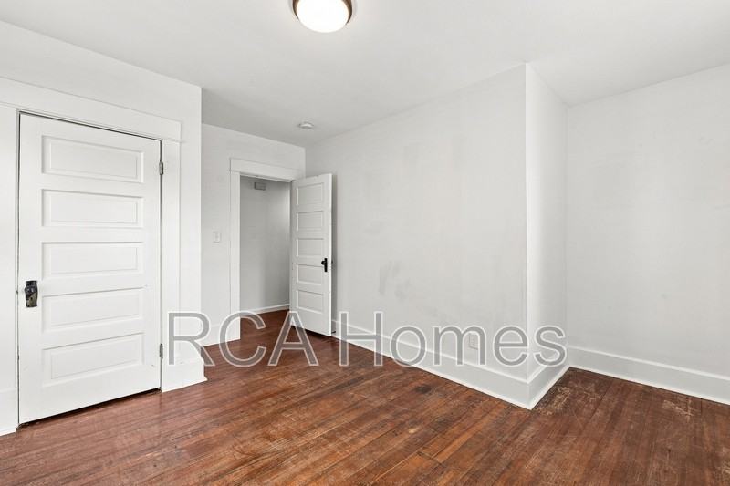 3005 Ruckle St - Photo 4 of 11