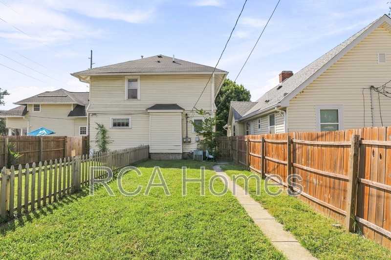 3005 Ruckle St - Photo 6 of 11