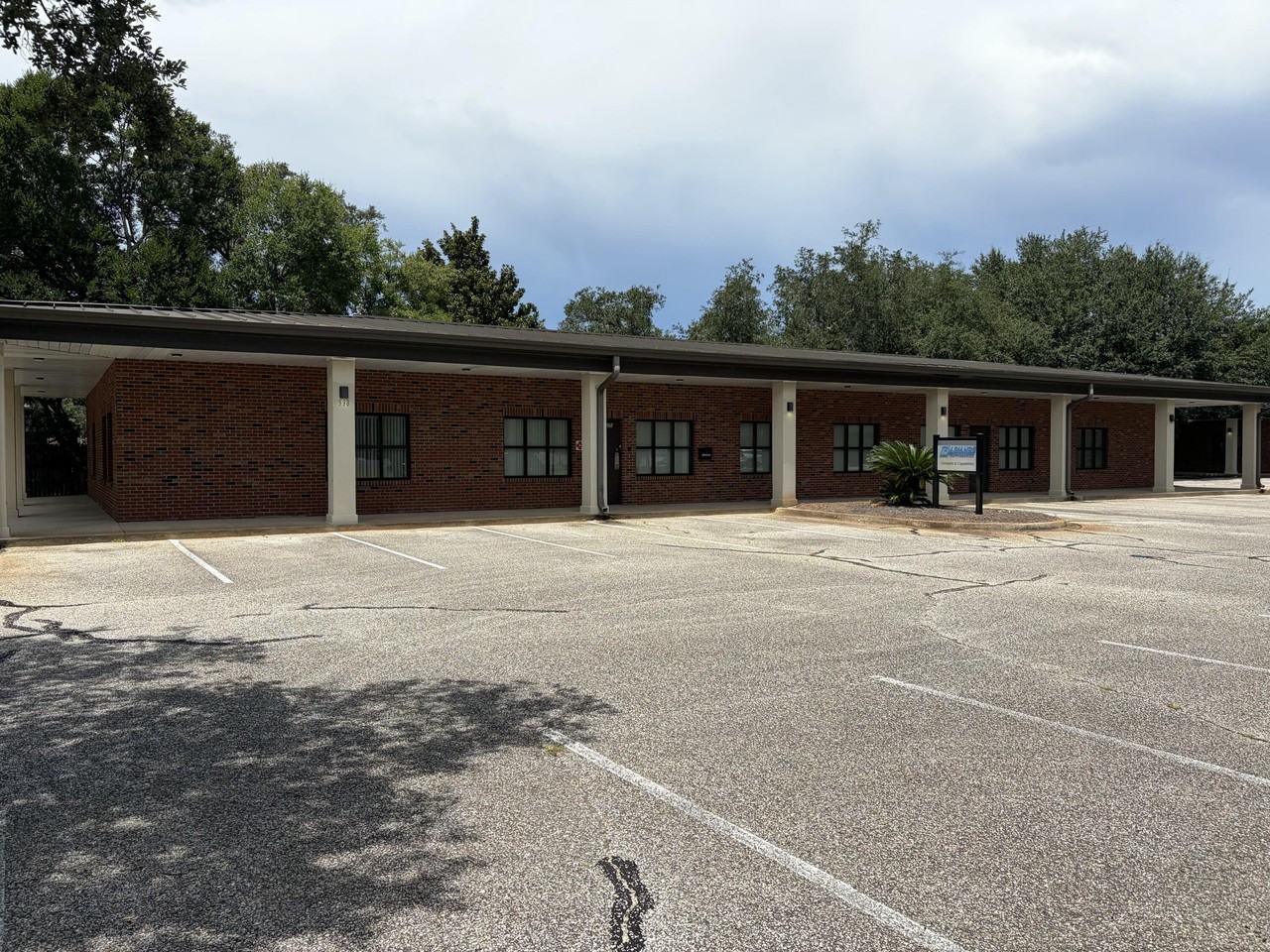 998 N Eglin Pkwy - Photo 2 of 2