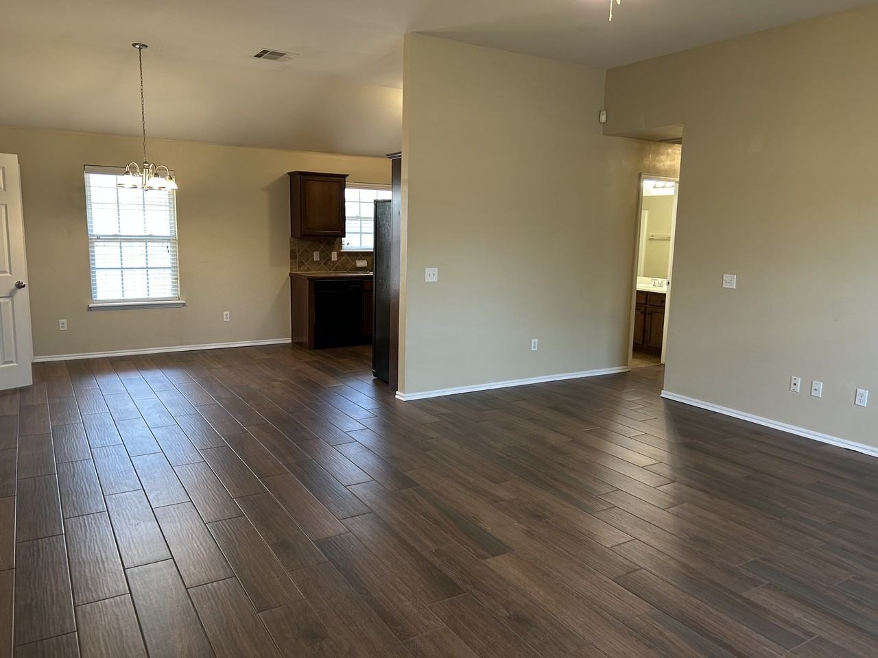 2248 Nw 199th St #1 - Photo 6 of 38