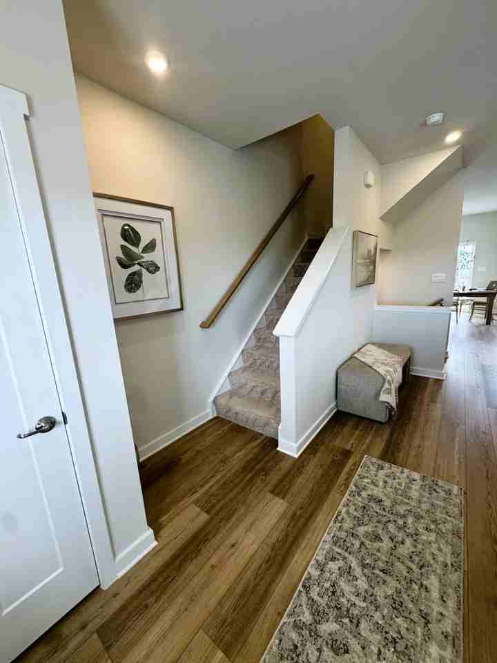 331 331 Nottingham Row - Photo 2 of 18