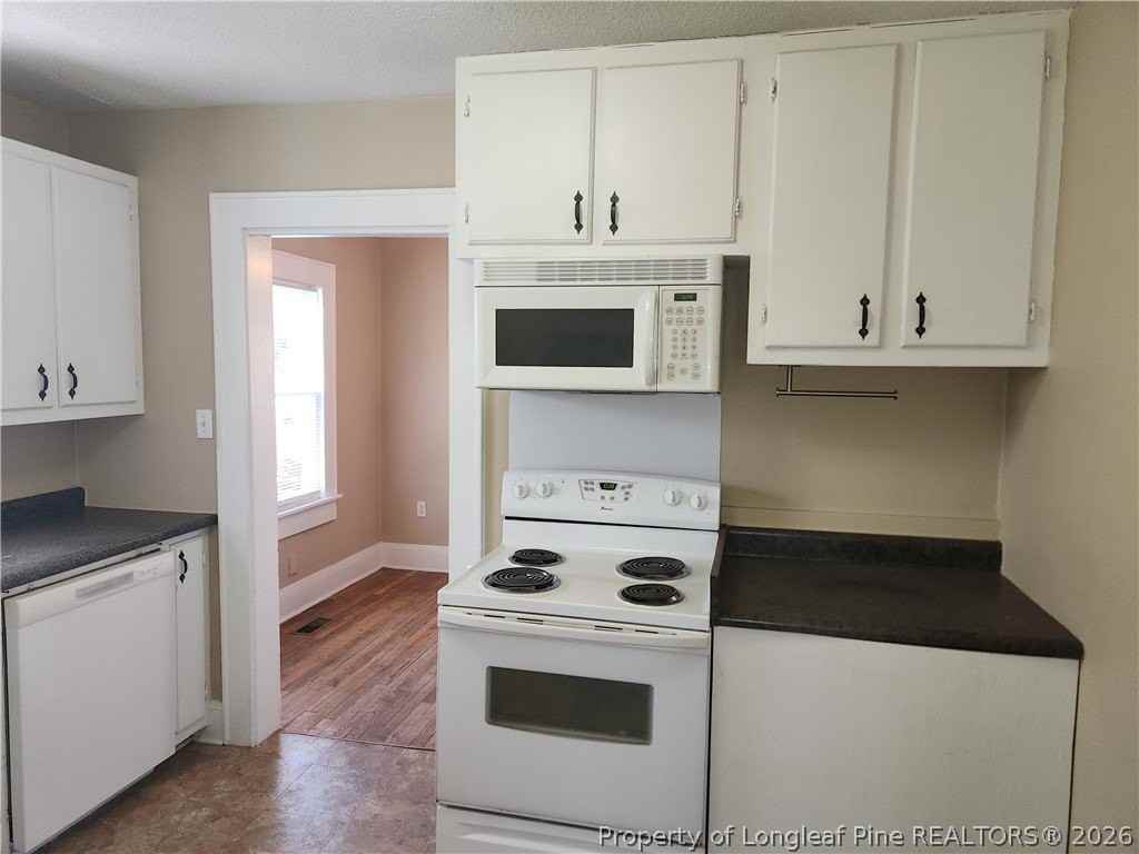 229 Pinecrest Dr - Photo 5 of 12